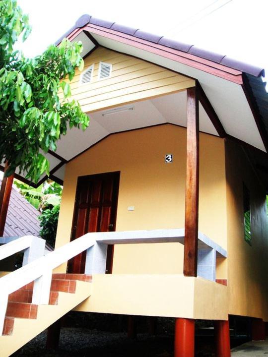 Baan Rai Pu Fa Villa Sattahip Eksteriør billede