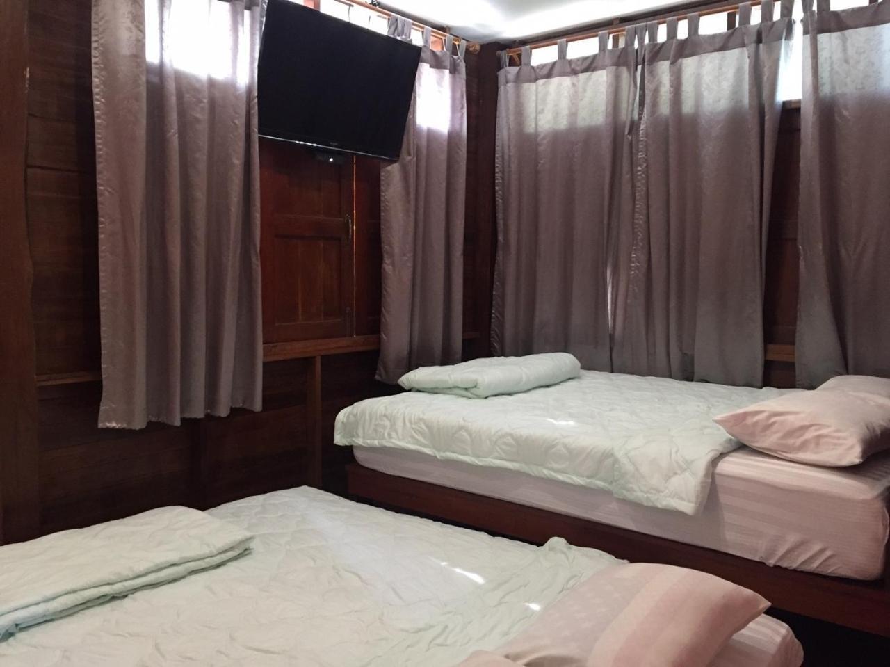 Baan Rai Pu Fa Villa Sattahip Eksteriør billede
