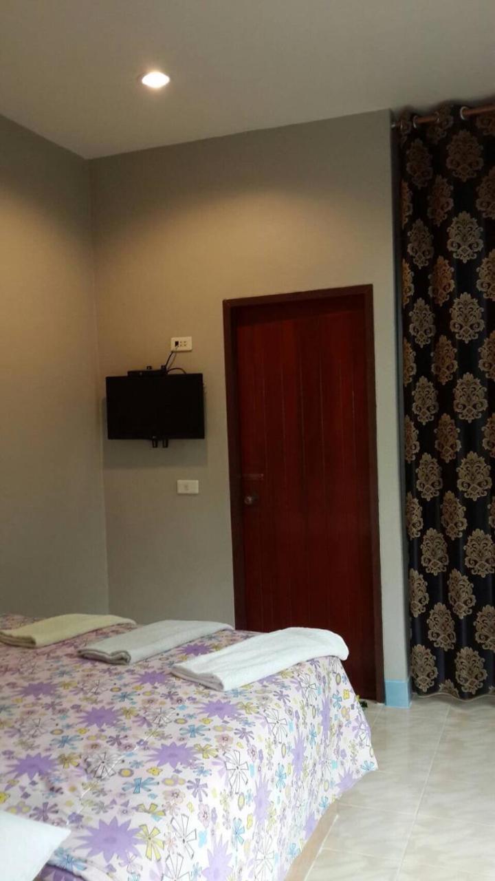 Baan Rai Pu Fa Villa Sattahip Eksteriør billede