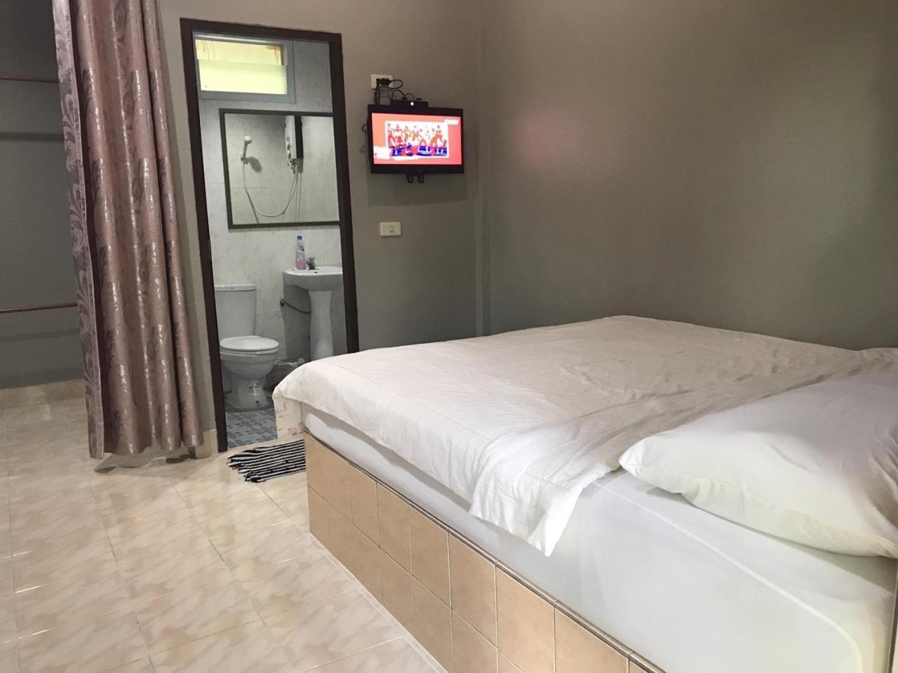 Baan Rai Pu Fa Villa Sattahip Eksteriør billede