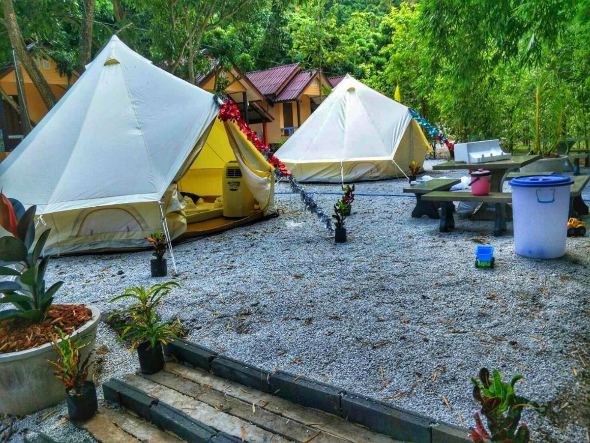 Baan Rai Pu Fa Villa Sattahip Eksteriør billede