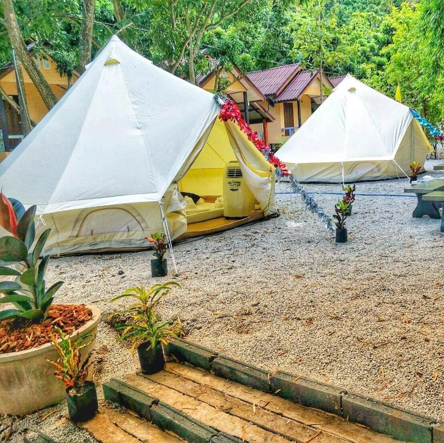 Baan Rai Pu Fa Villa Sattahip Eksteriør billede